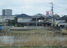 米倉港の対岸
