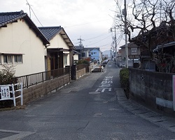 倉田への道