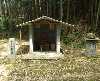 １８番札所の祠