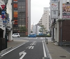 田町出口