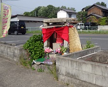 吉塔寺遍路道の祠