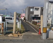 鴨池神社の注連石