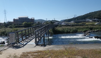 潜水橋