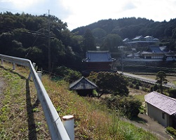 狩野千手坂から山門を見る