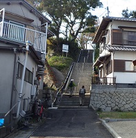 荒神社への案内板