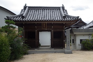 泰西寺山門