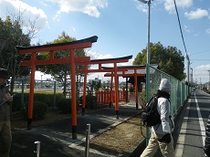 ドライビングスクール横の神社