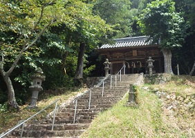八幡神社山門