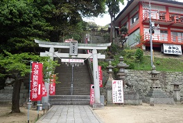 由加神社参道